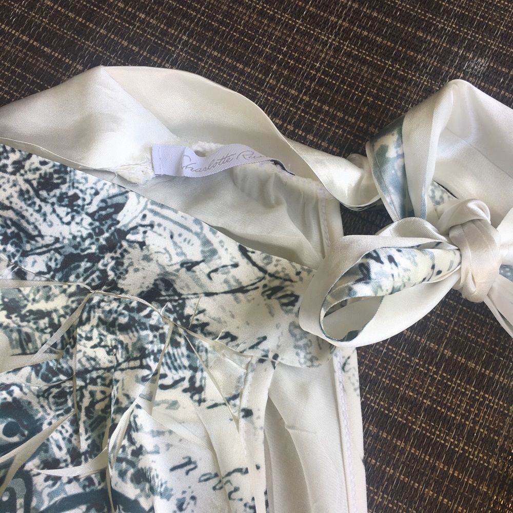 🥀Beautiful Top🥀 - Picture 4 of 4
